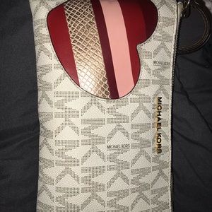 Michael kors wristlet
